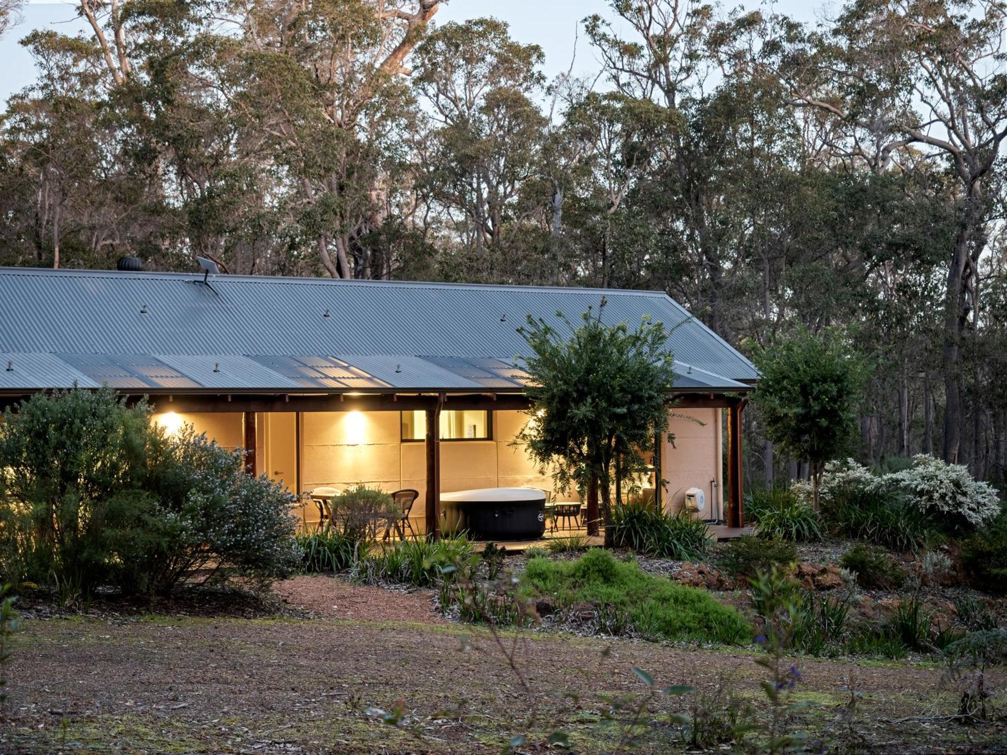 Jarrah Grove Forest Retreat - Adults Only Luxury Chalet Rosa Glen Zewnętrze zdjęcie