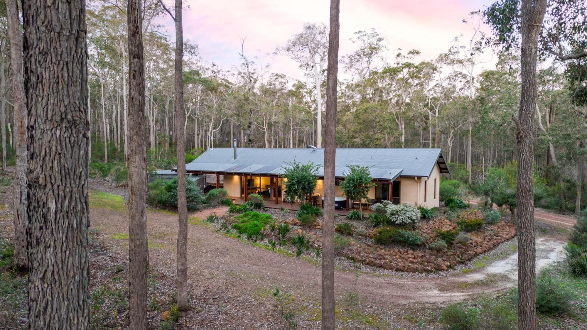 Jarrah Grove Forest Retreat - Adults Only Luxury Chalet Rosa Glen Zewnętrze zdjęcie